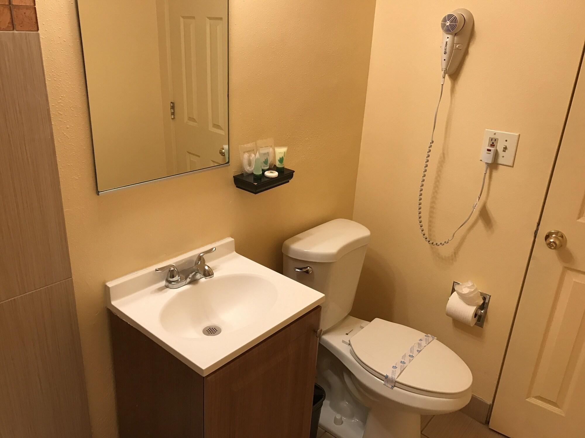 Budget Inn Of America Медфорд Экстерьер фото