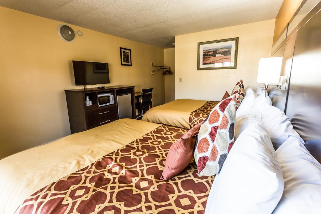 Budget Inn Of America Медфорд Экстерьер фото