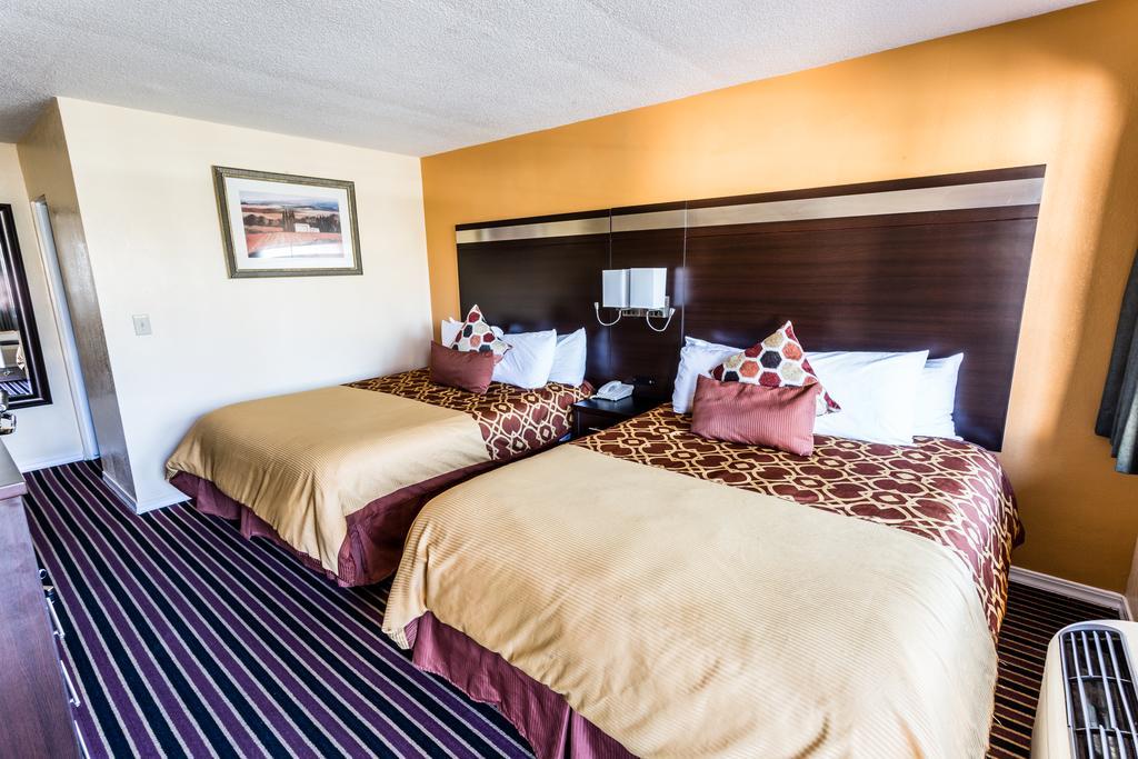 Budget Inn Of America Медфорд Экстерьер фото