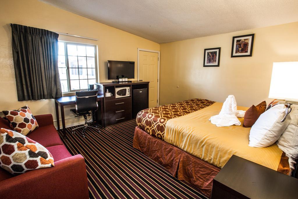 Budget Inn Of America Медфорд Экстерьер фото