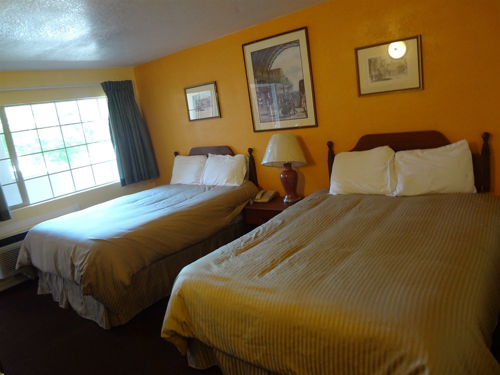 Budget Inn Of America Медфорд Экстерьер фото