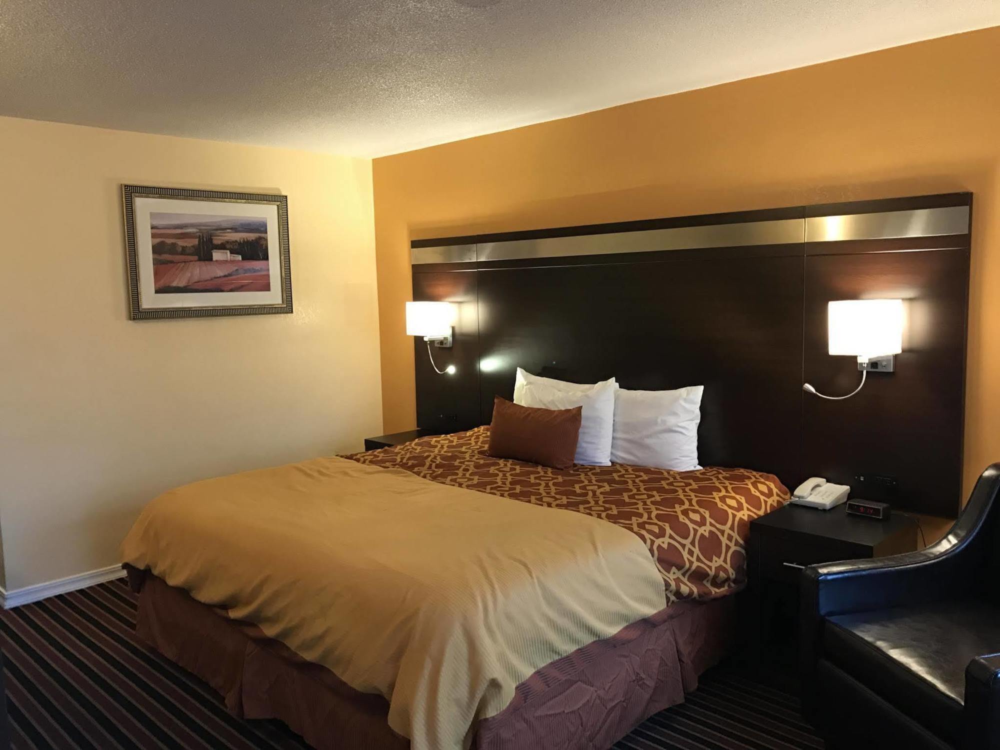 Budget Inn Of America Медфорд Экстерьер фото