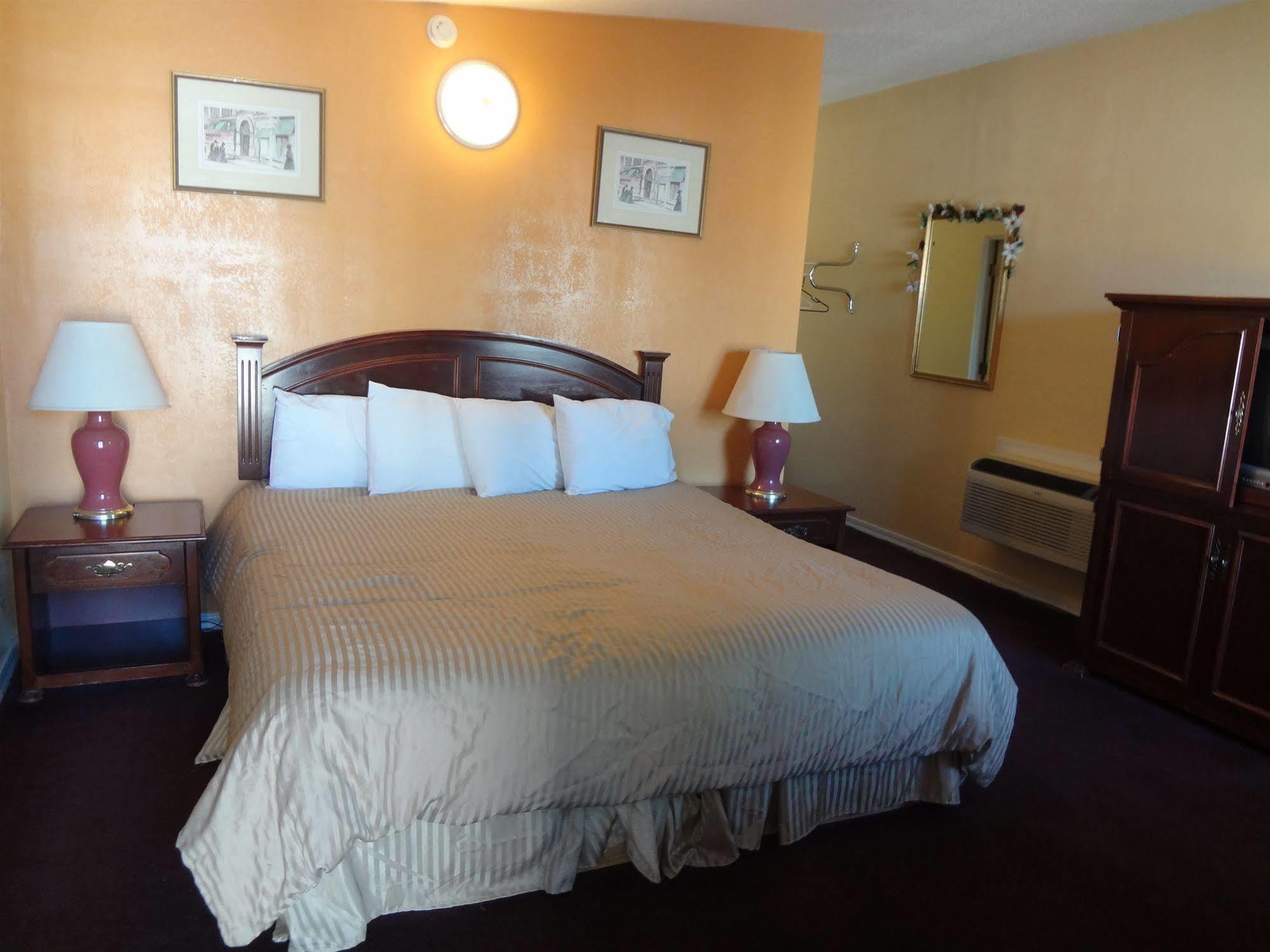 Budget Inn Of America Медфорд Экстерьер фото